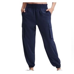 FABLETICS Pull on Cargo Jogger Pants Blue Athleisure Travel Elastic Waist M
